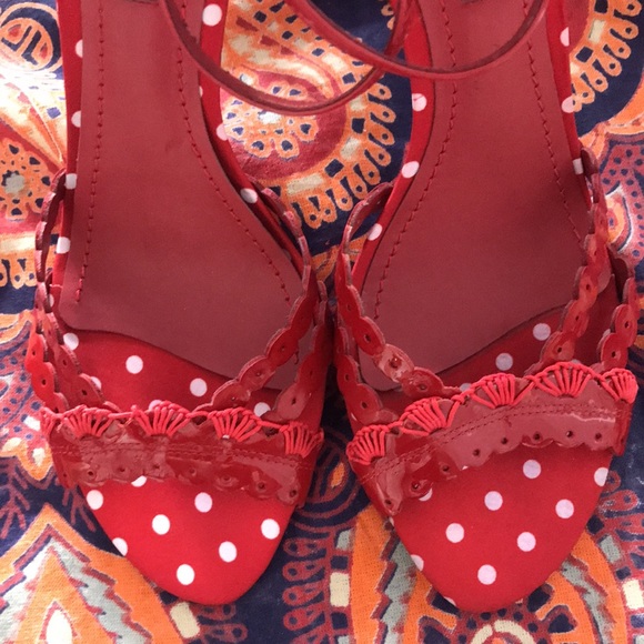 Dumond crochet eyelet heels made in Brazil 🇧🇷 - Picture 3 of 5